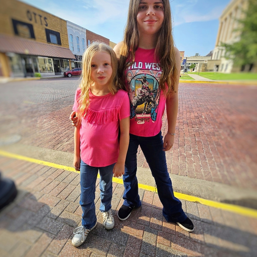 Pink tshirt - Picture 3 of 3
